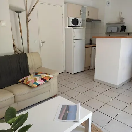 Maison 3 Avec Piscine Proche *